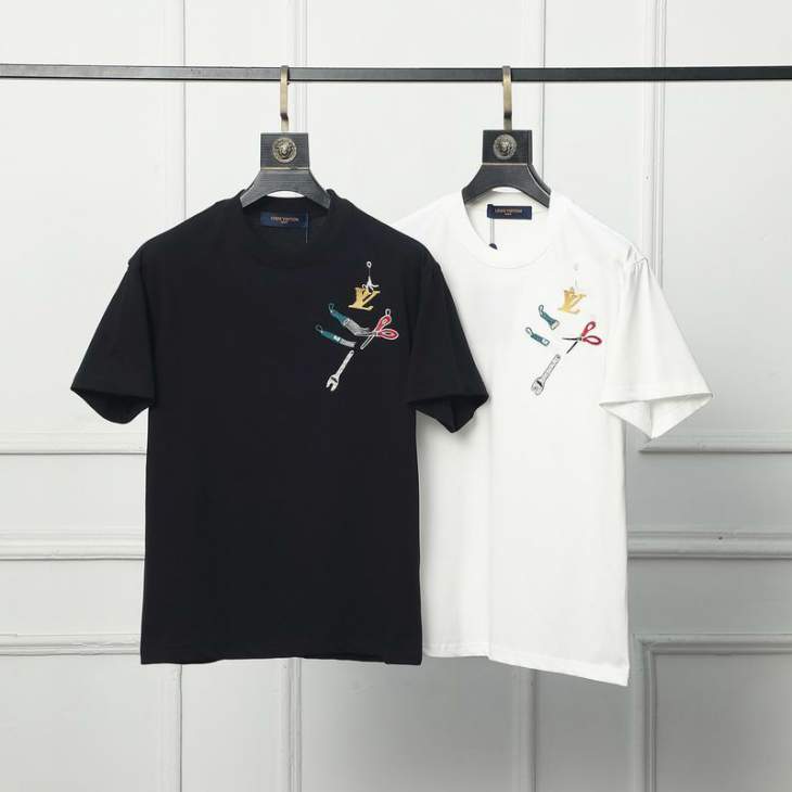 Picture of Louis Vuitton T Shirts Short _SKULVS-XL2br290087532